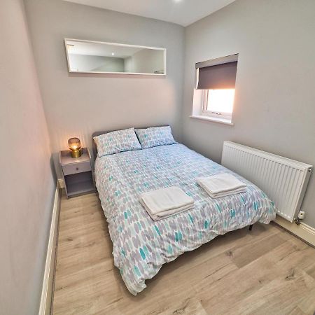 Stunning Property Fully Refurbished Бирмингем Экстерьер фото