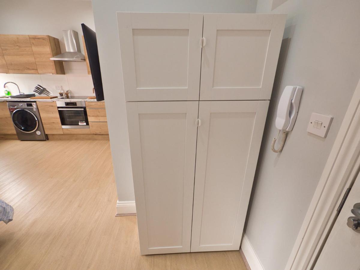 Stunning Property Fully Refurbished Бирмингем Экстерьер фото