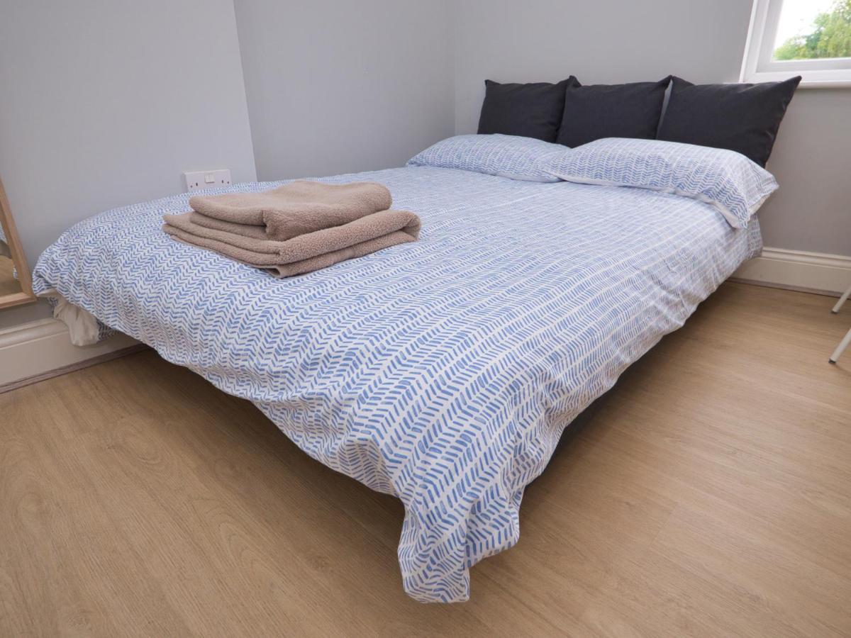 Stunning Property Fully Refurbished Бирмингем Экстерьер фото