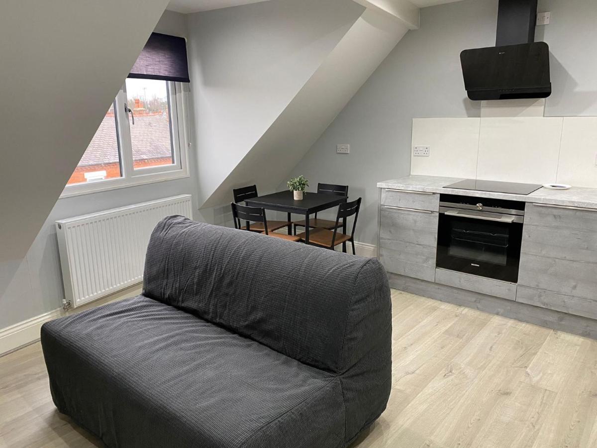 Stunning Property Fully Refurbished Бирмингем Экстерьер фото